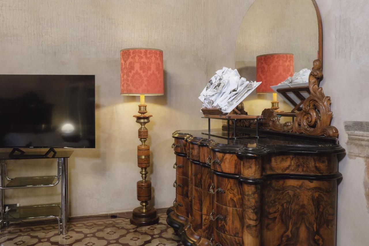 Foresteria Palazzo Guazzoni Zaccaria Κρεμόνα Εξωτερικό φωτογραφία